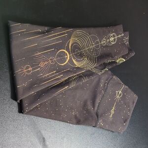 Onzie Black And Gold Celestial Workout Leggings/Yoga Pants Tag Size M/L